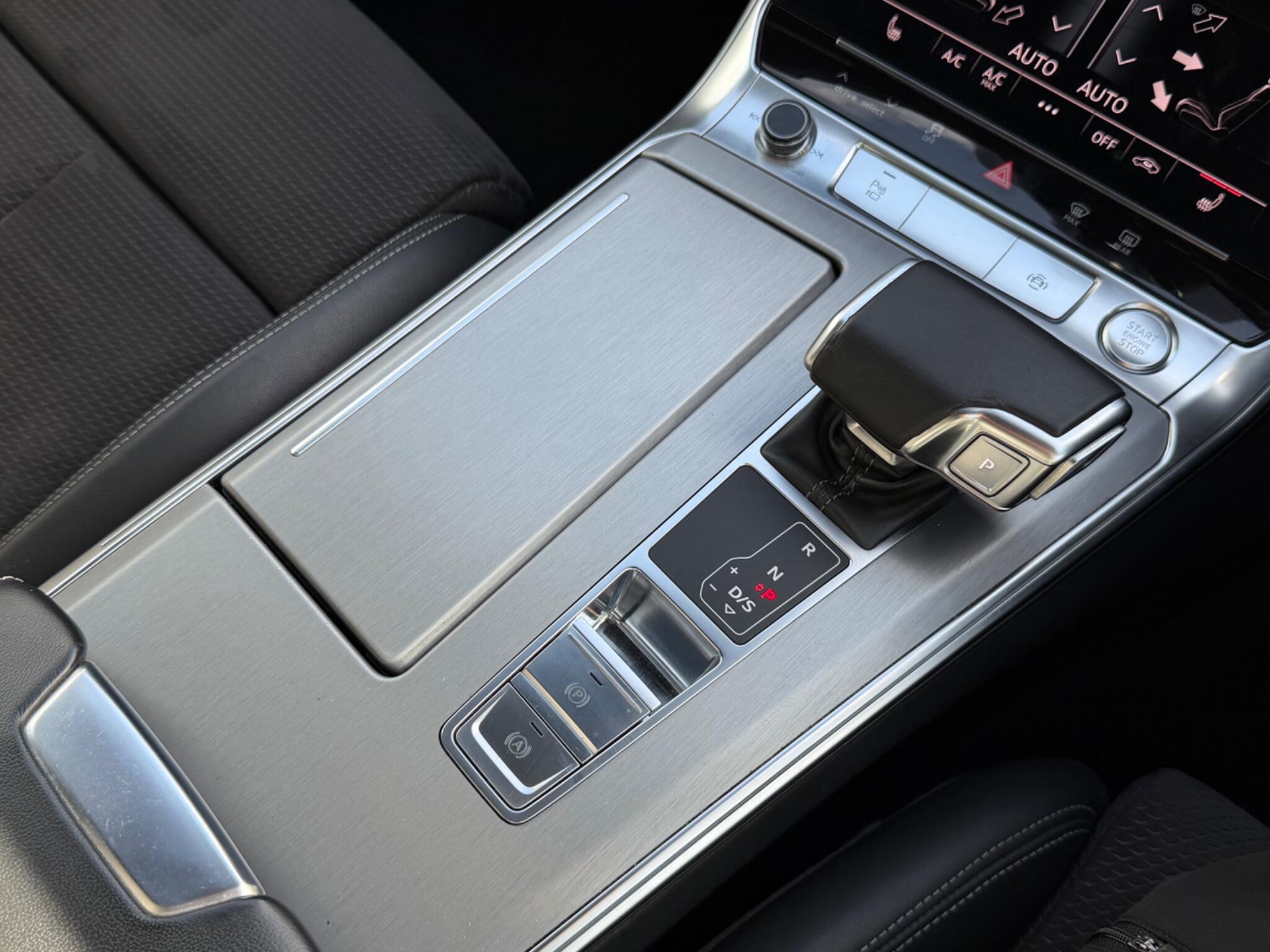 Audi A6 view 38