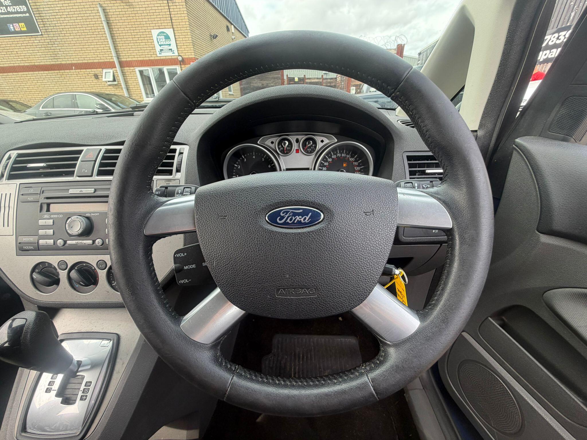 Ford C-Max view 21