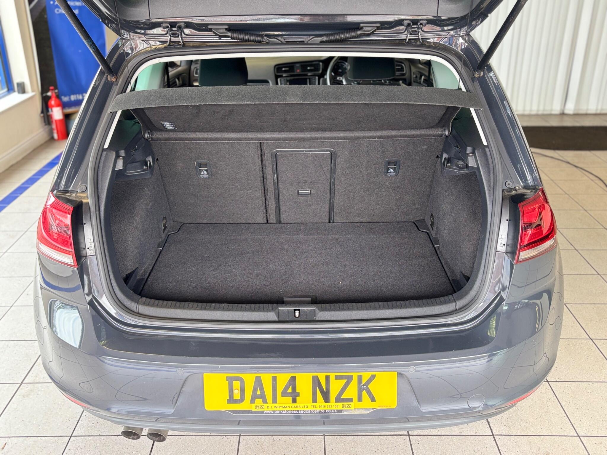 Volkswagen Golf view 25