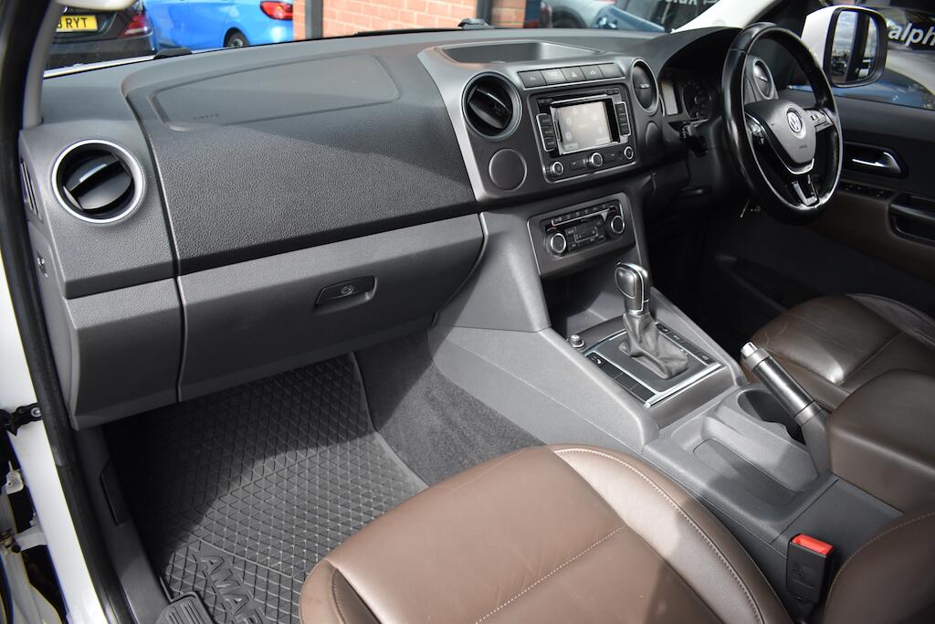 Volkswagen Amarok view 22