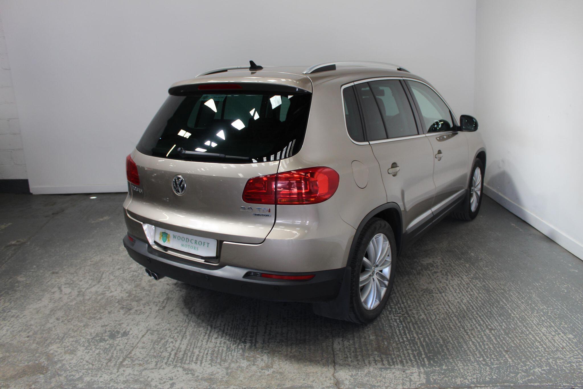 Volkswagen Tiguan view 8