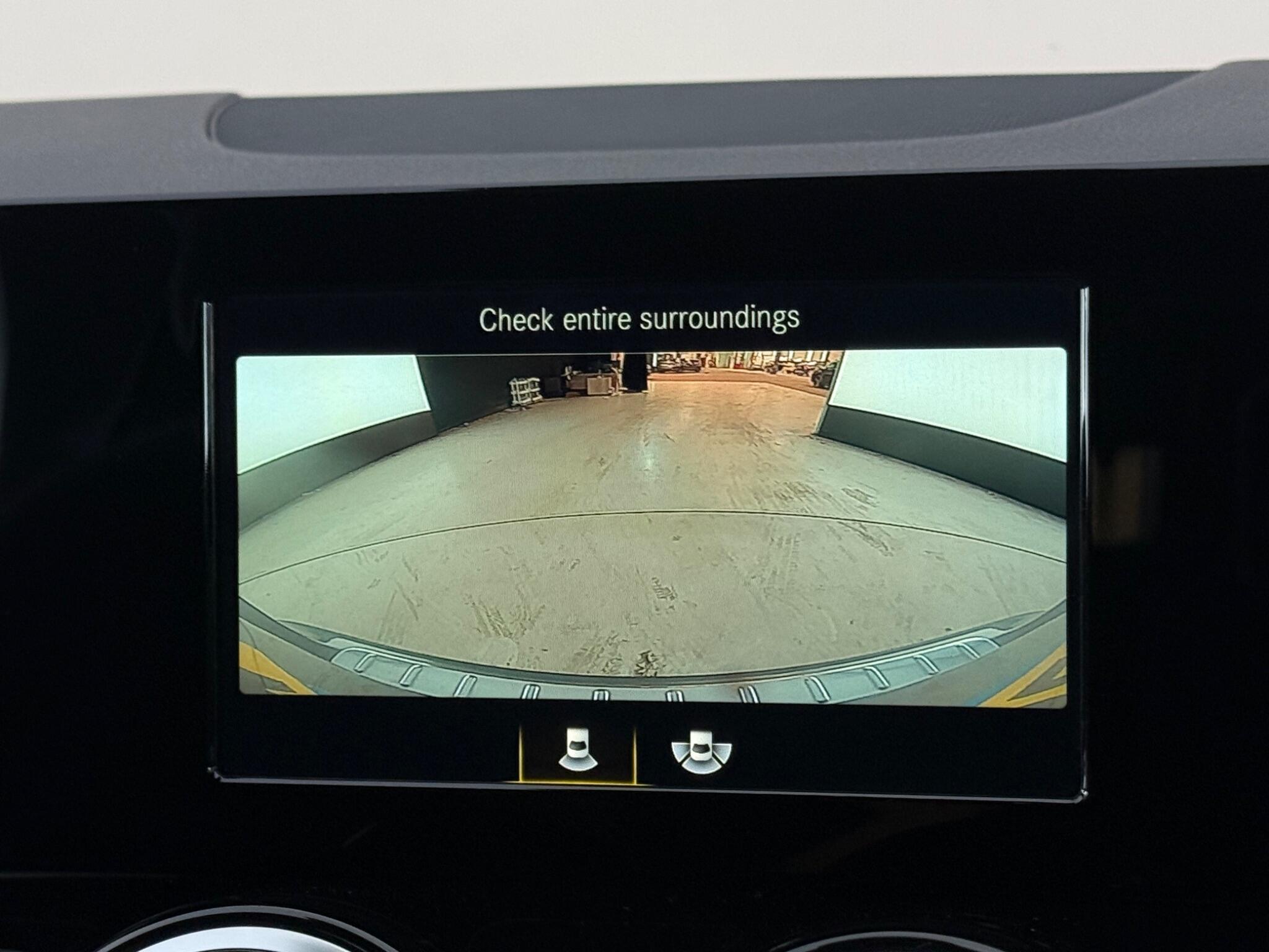 Mercedes-Benz Gla view 29