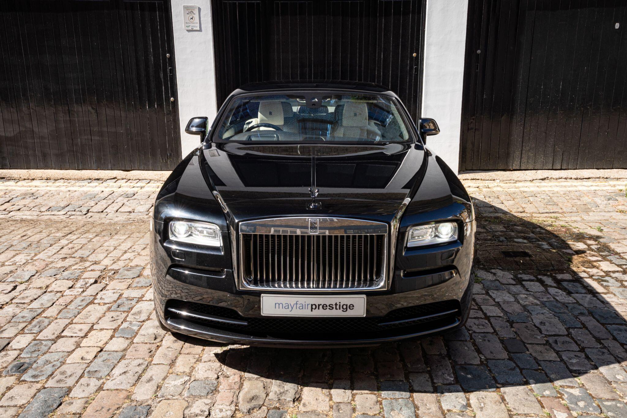 Rolls-Royce Wraith view 2