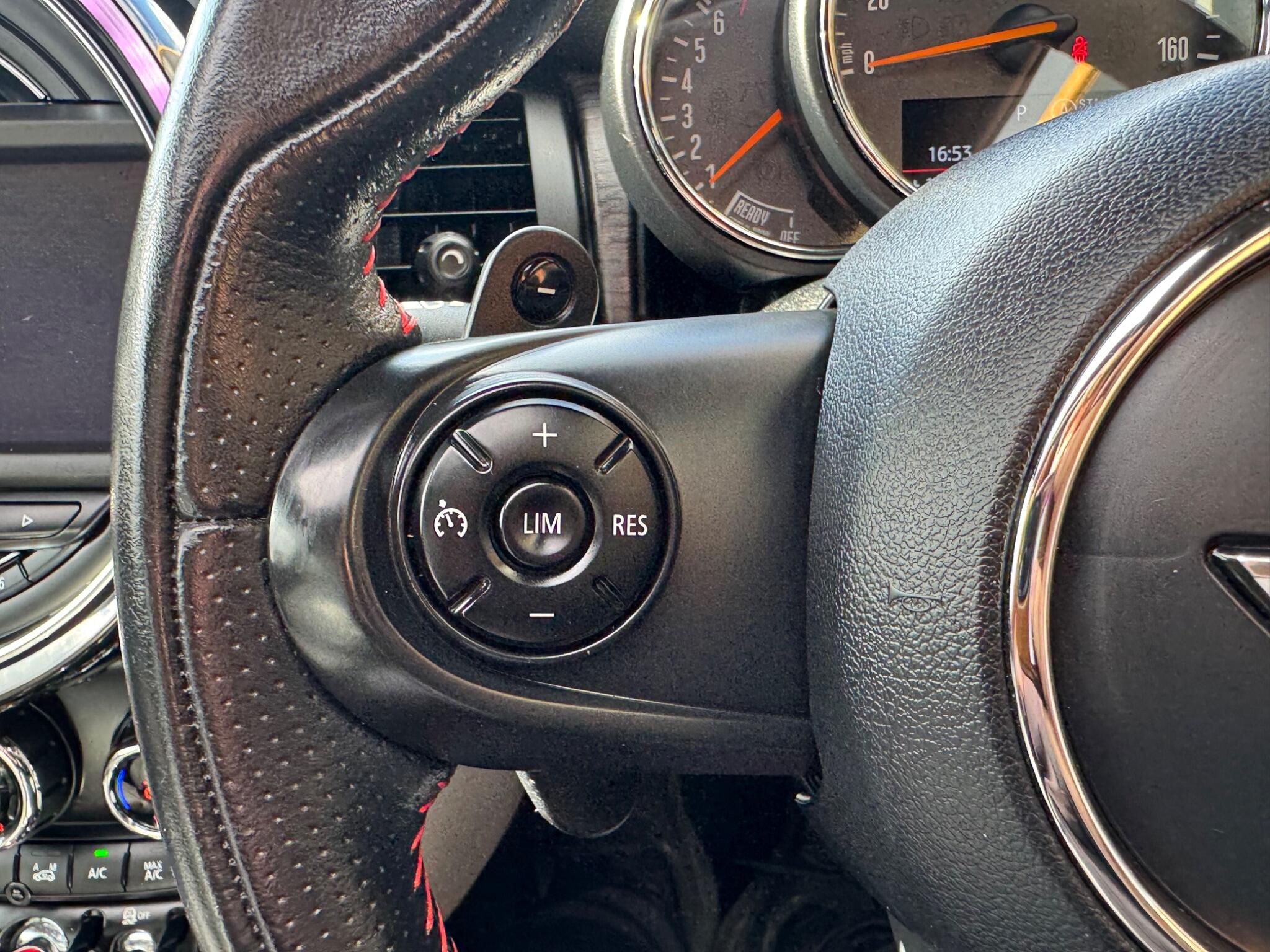 Mini Hatch view 17