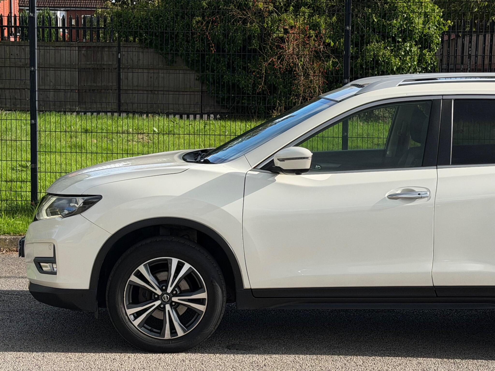 Nissan X-Trail view 23