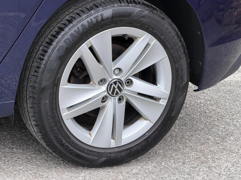 Volkswagen Golf view 50