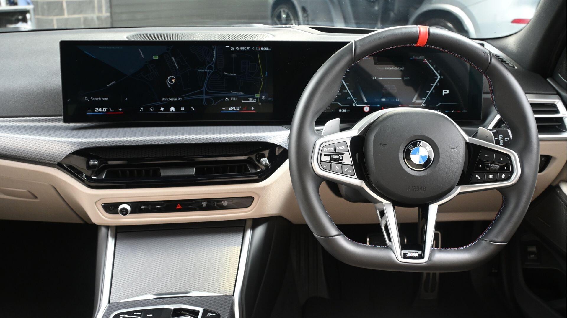 BMW 3 Series view 5
