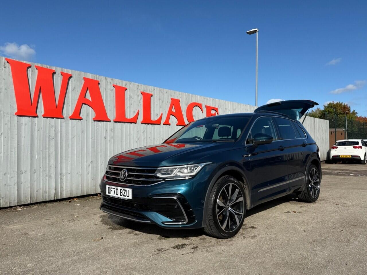 Volkswagen Tiguan view 13