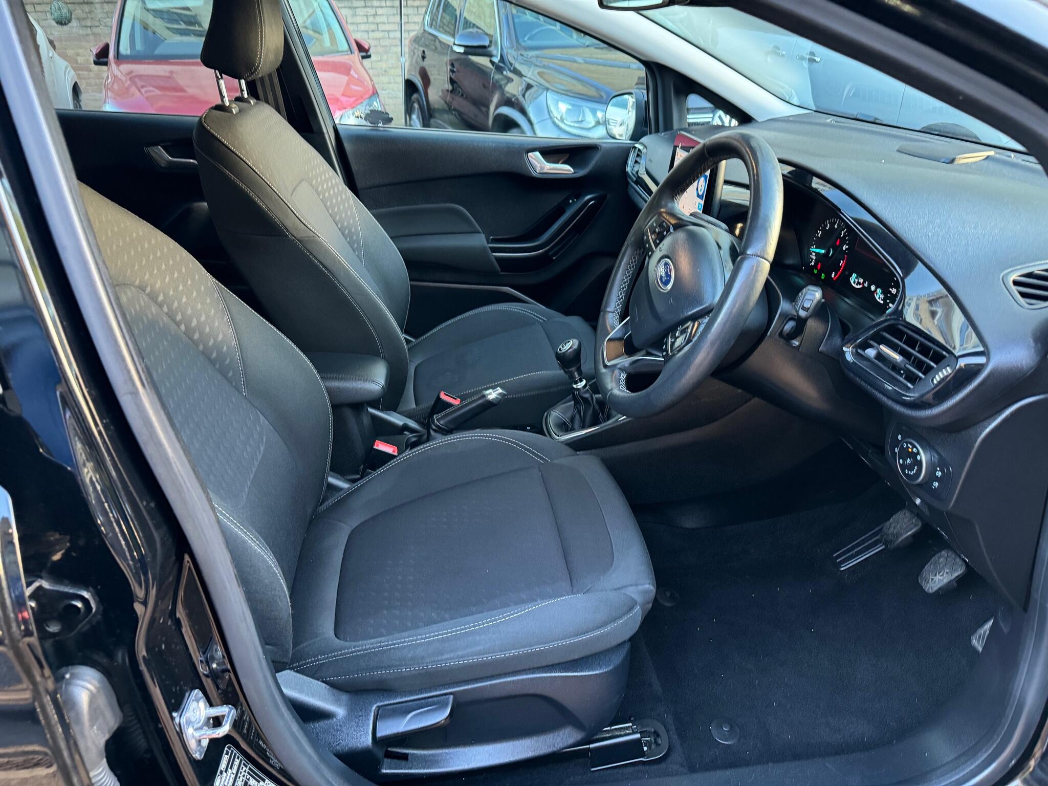Ford Fiesta view 12