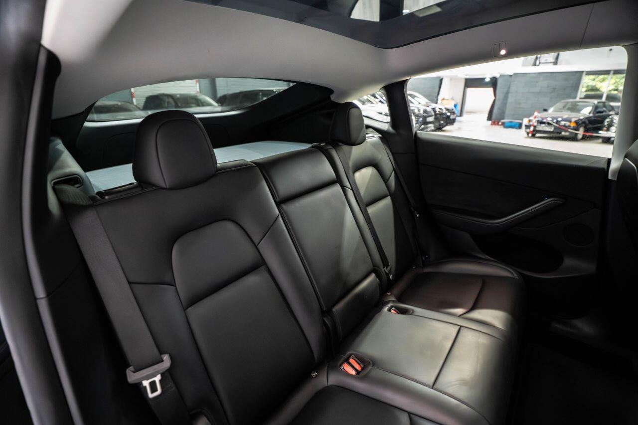 Tesla Model Y view 23