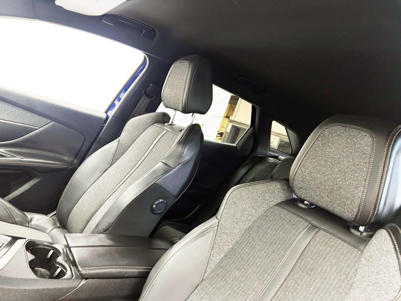 Peugeot 3008 view 13