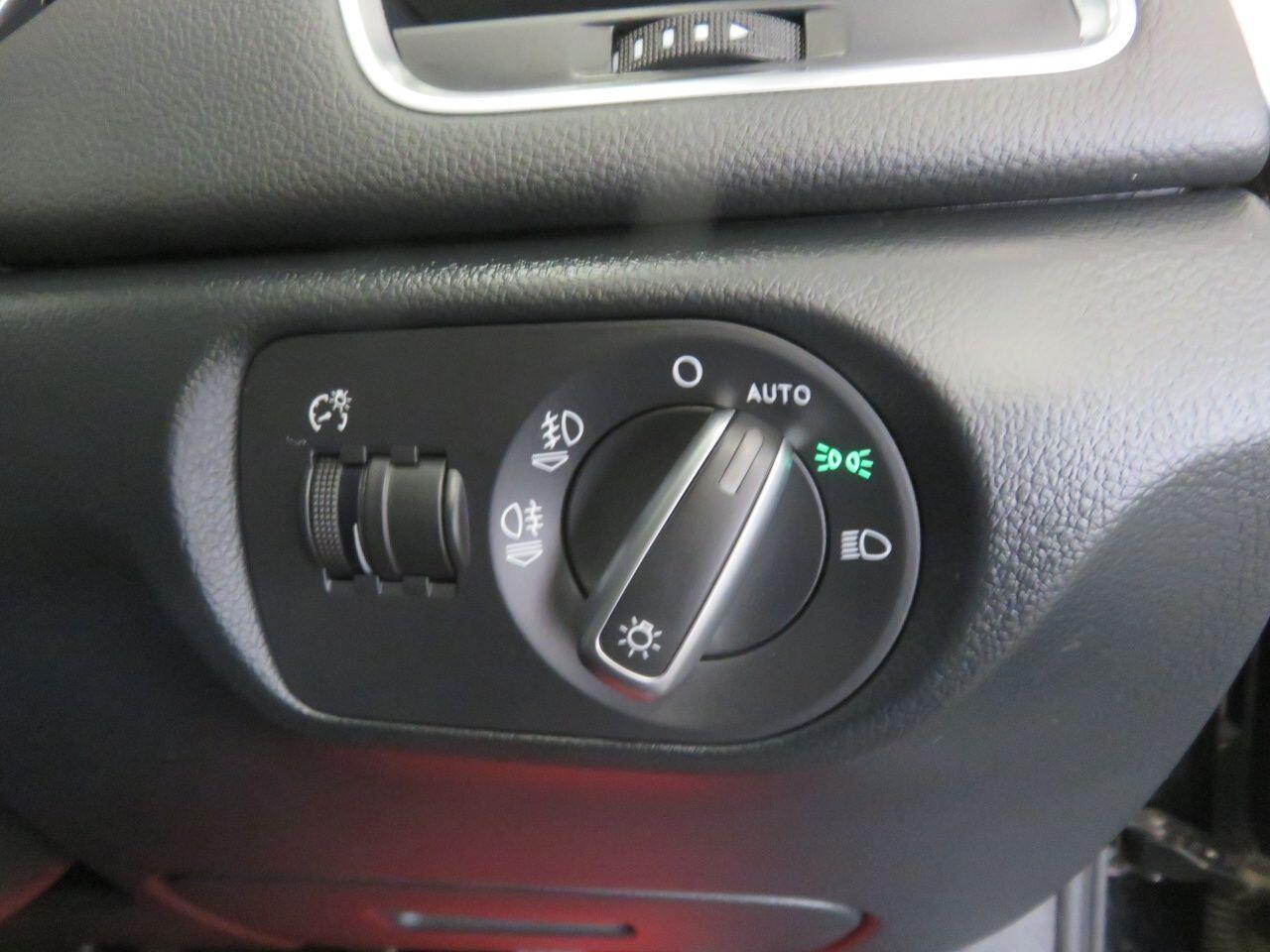 Audi Q3 view 49