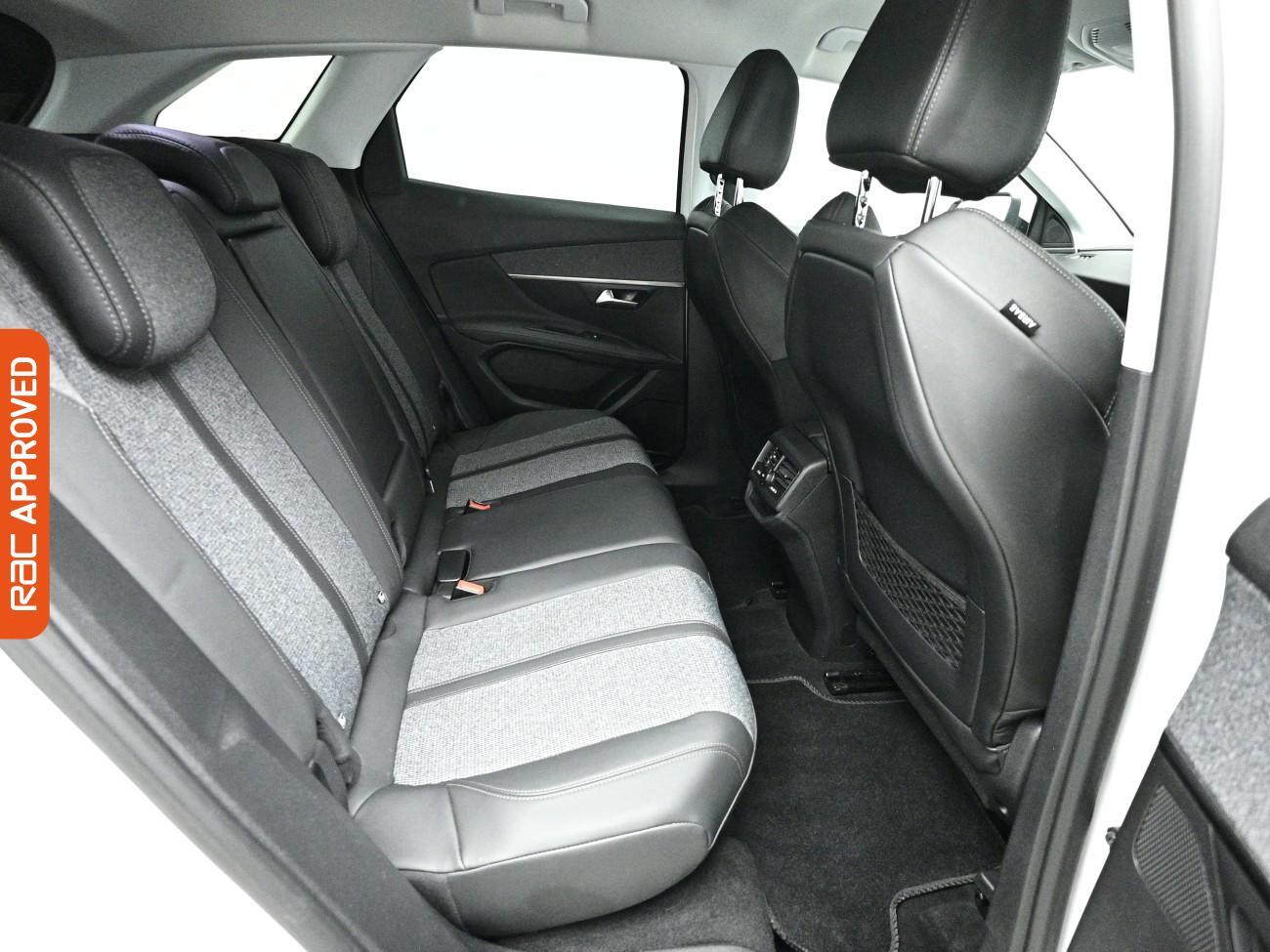 Peugeot 3008 view 12