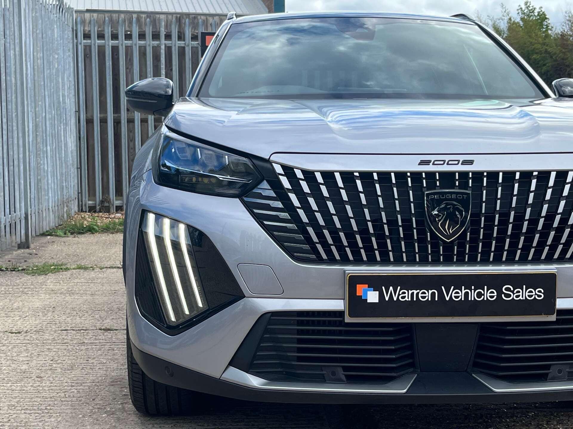 Peugeot 2008 view 17