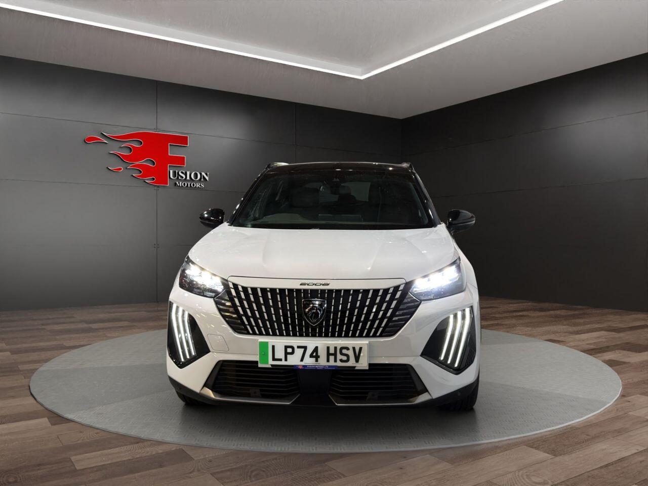 Peugeot E-2008 view 2