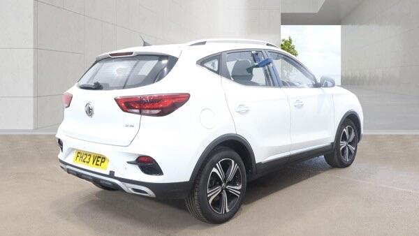 MG ZS view 4