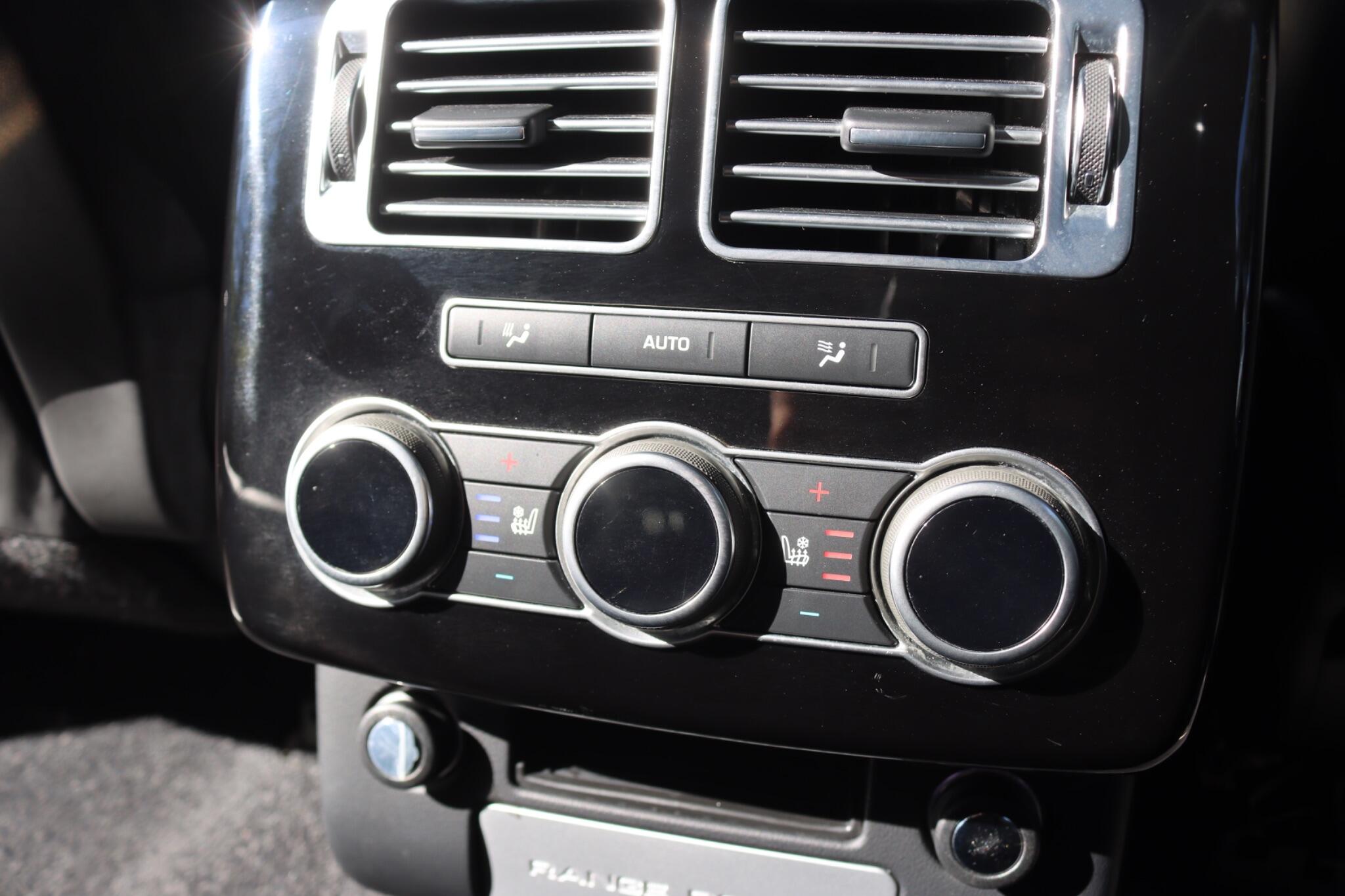 Land Rover Range Rover view 50