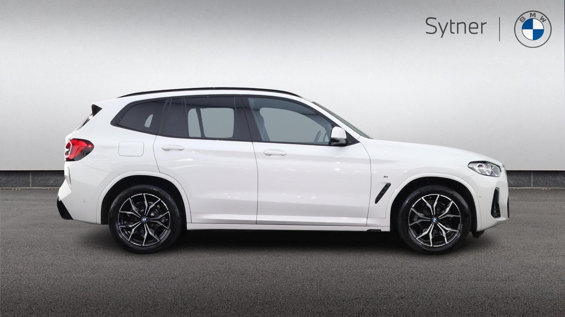 BMW X3 view 3