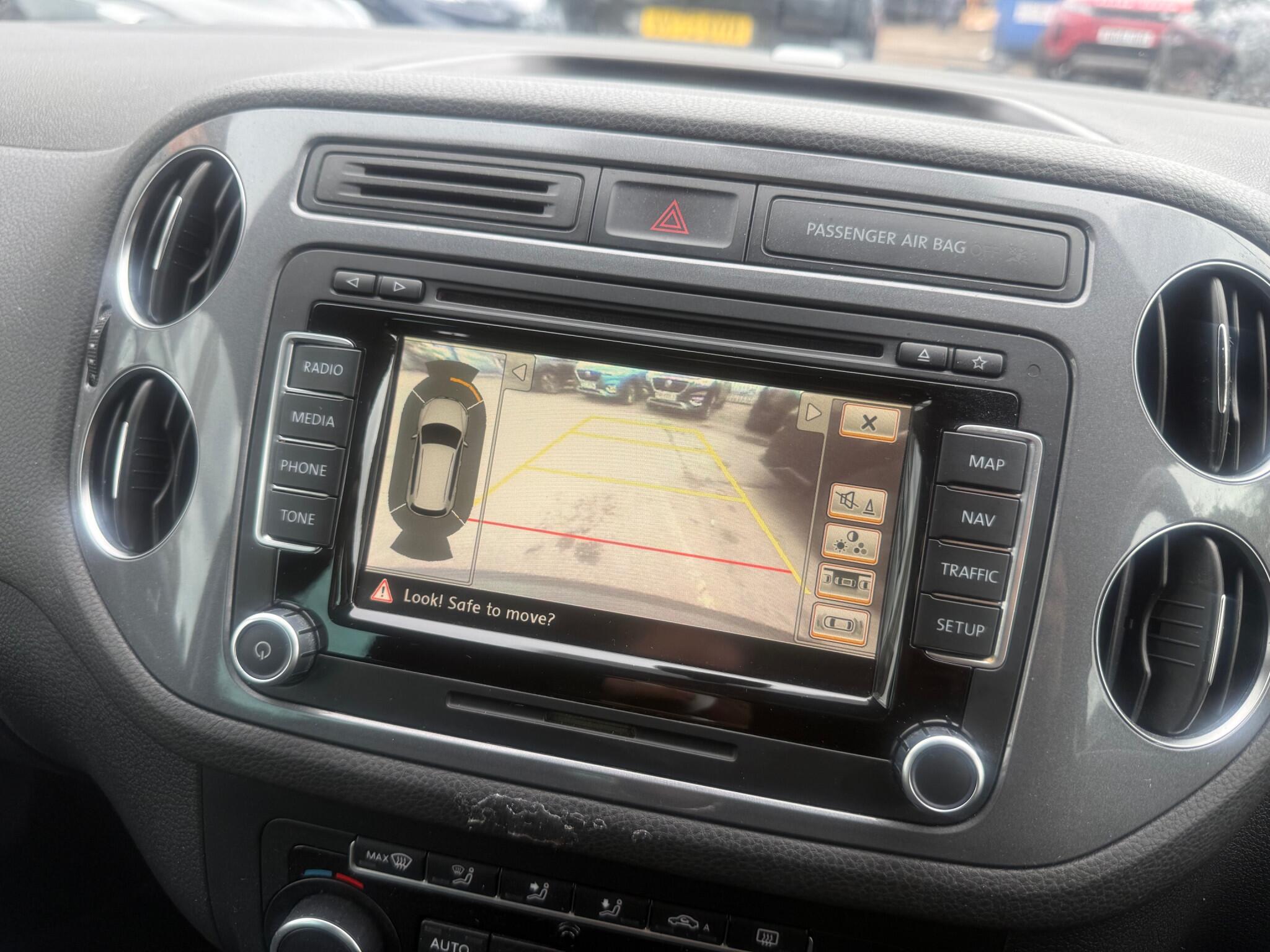 Volkswagen Tiguan view 10
