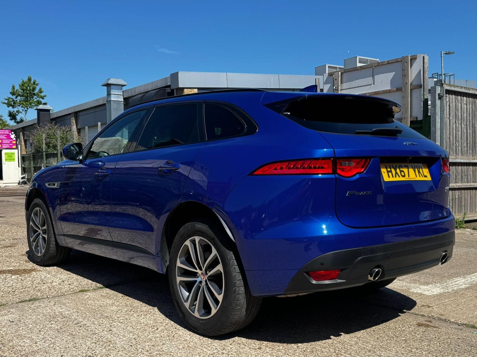 Jaguar F-Pace view 8