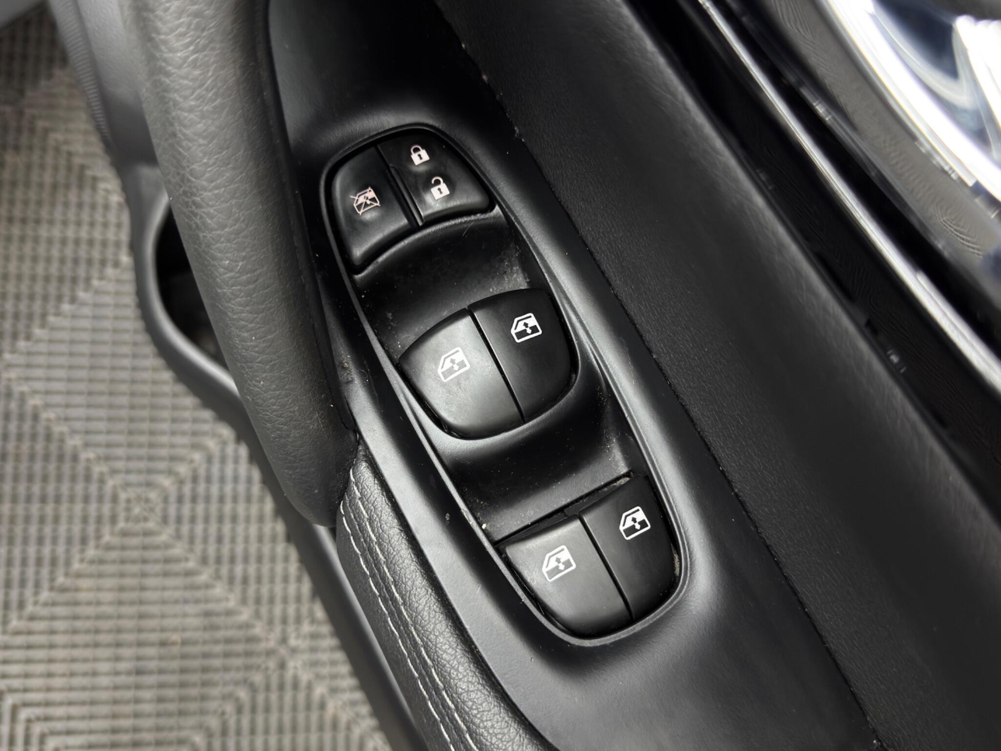 Nissan Qashqai view 35