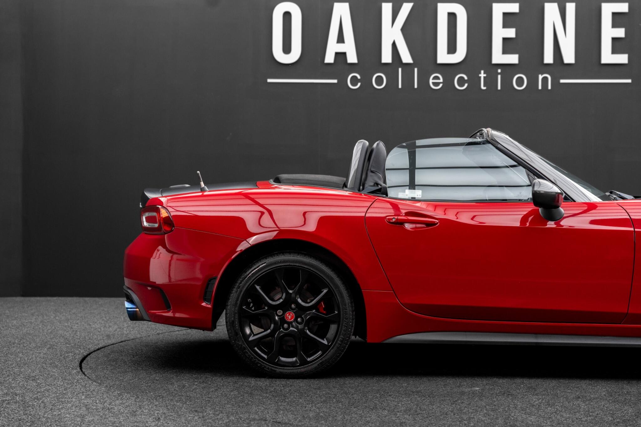 Abarth 124 Spider view 42