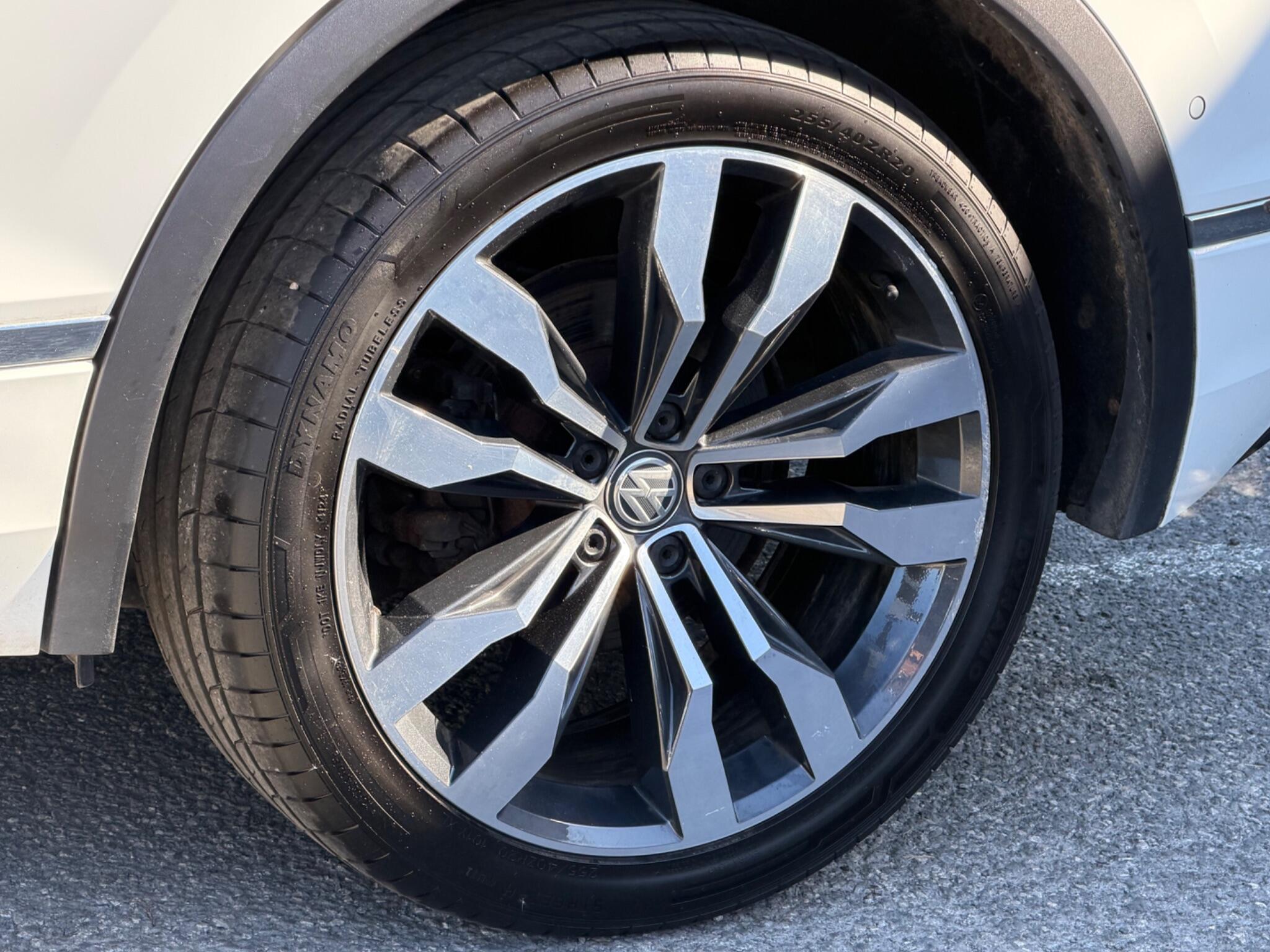 Volkswagen Tiguan view 59
