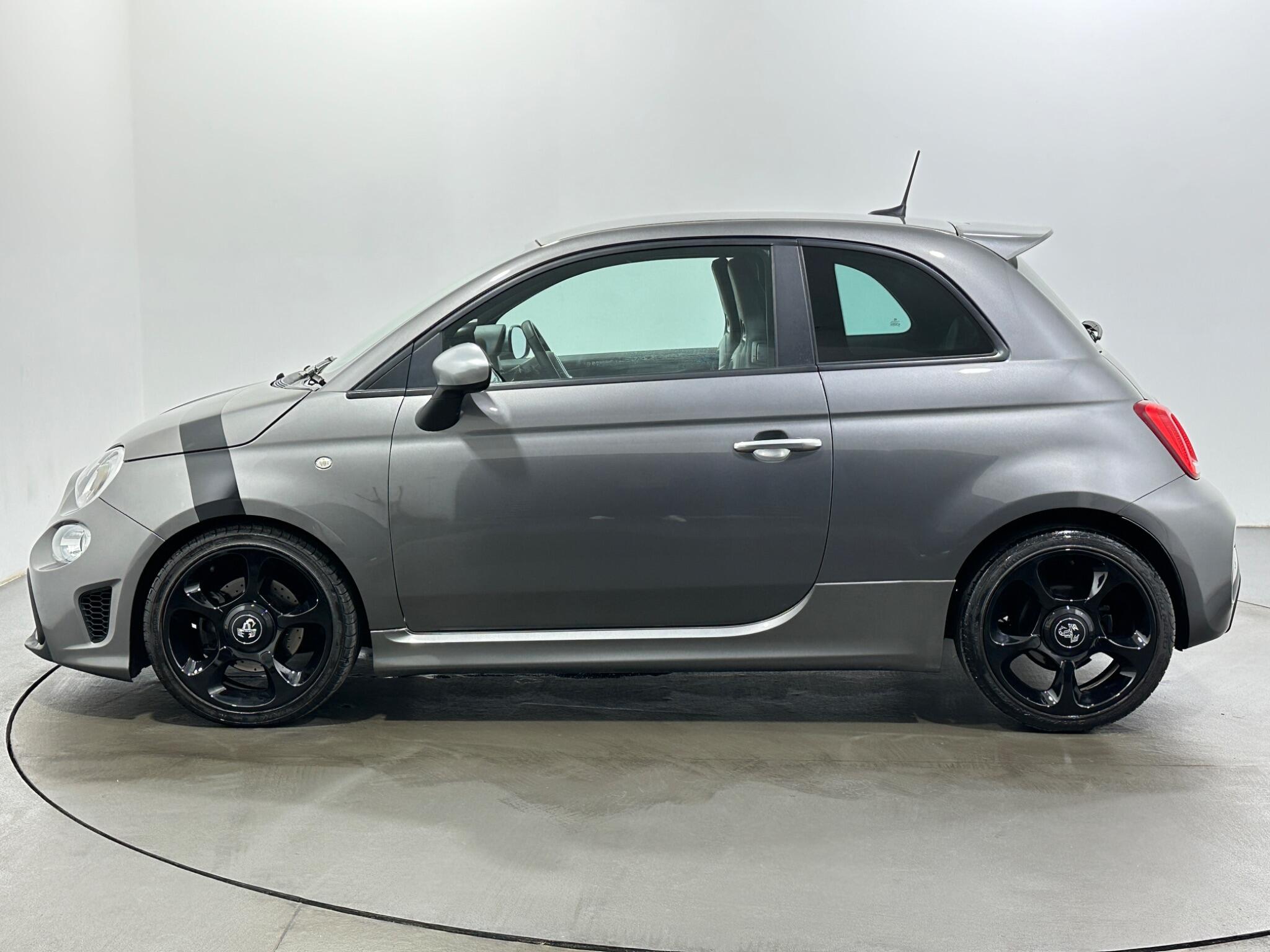 Abarth 595 view 5