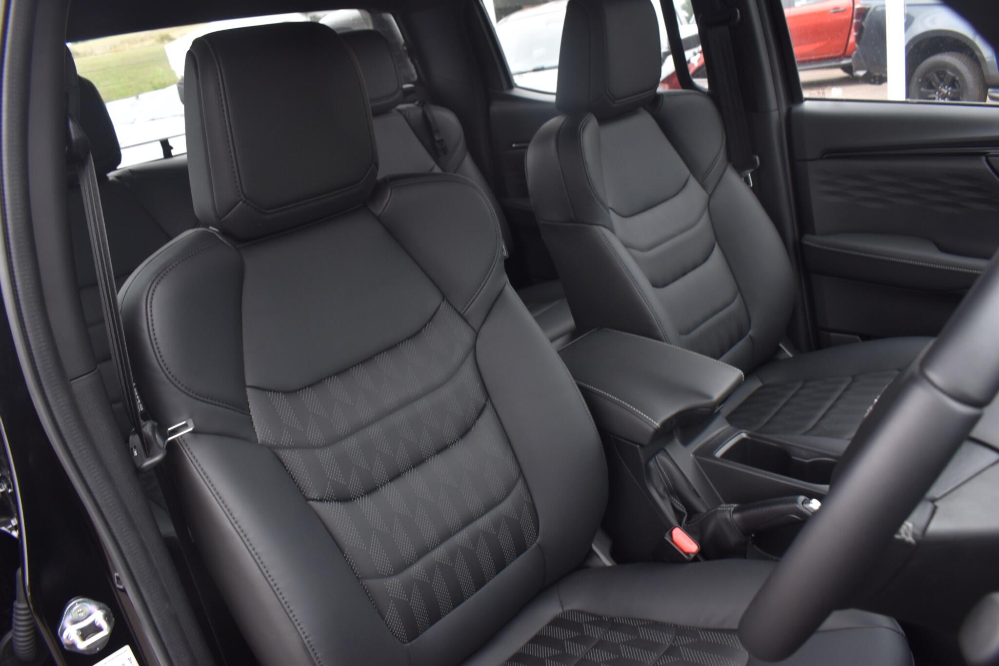 D-Max - 1.9 TD V-Cross 4WD Euro 6 (s/s) 4dr - Image 17