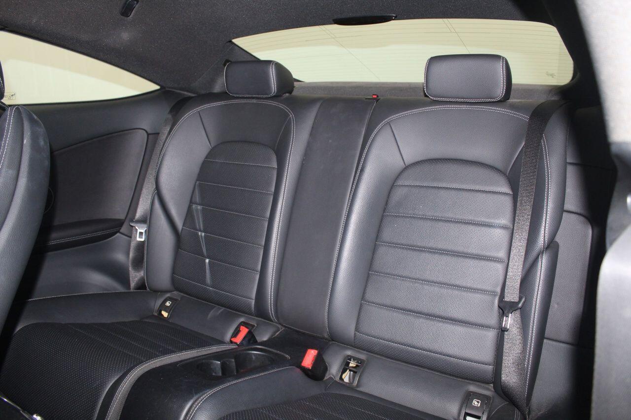 Mercedes-Benz C-Class view 49