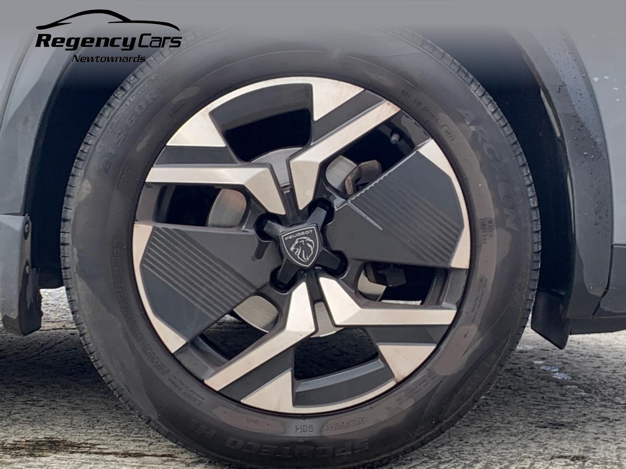 Peugeot 2008 view 4