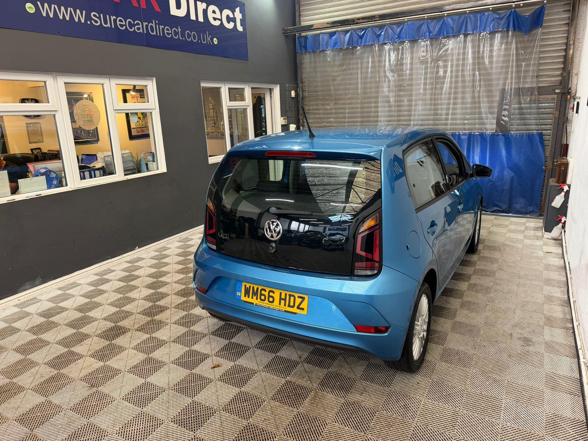 Volkswagen Up! view 7
