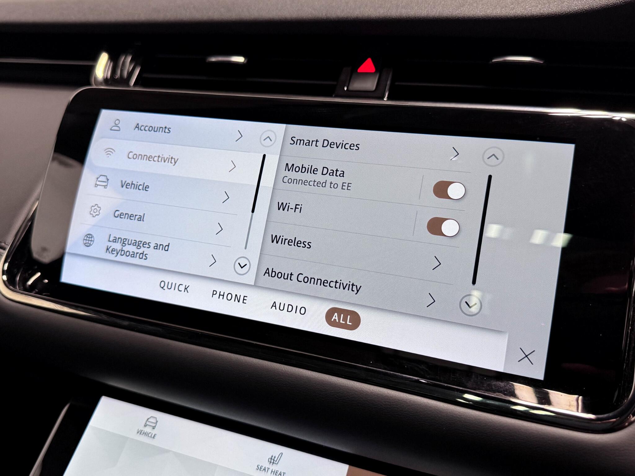 Land Rover Range Rover Evoque view 46