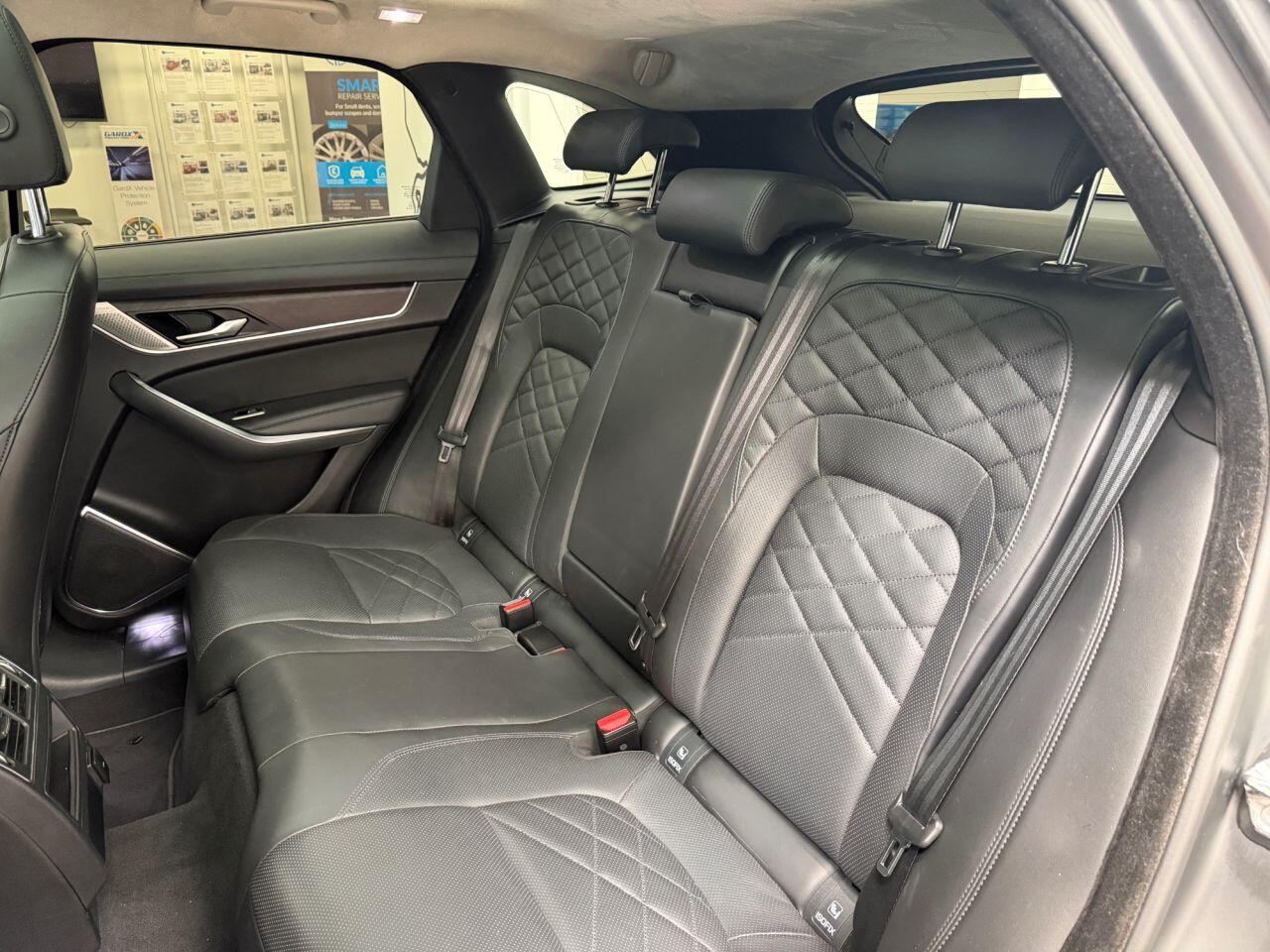 Jaguar F-Pace view 20