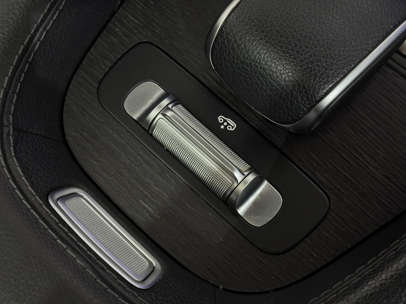 Mercedes-Benz Gle view 52