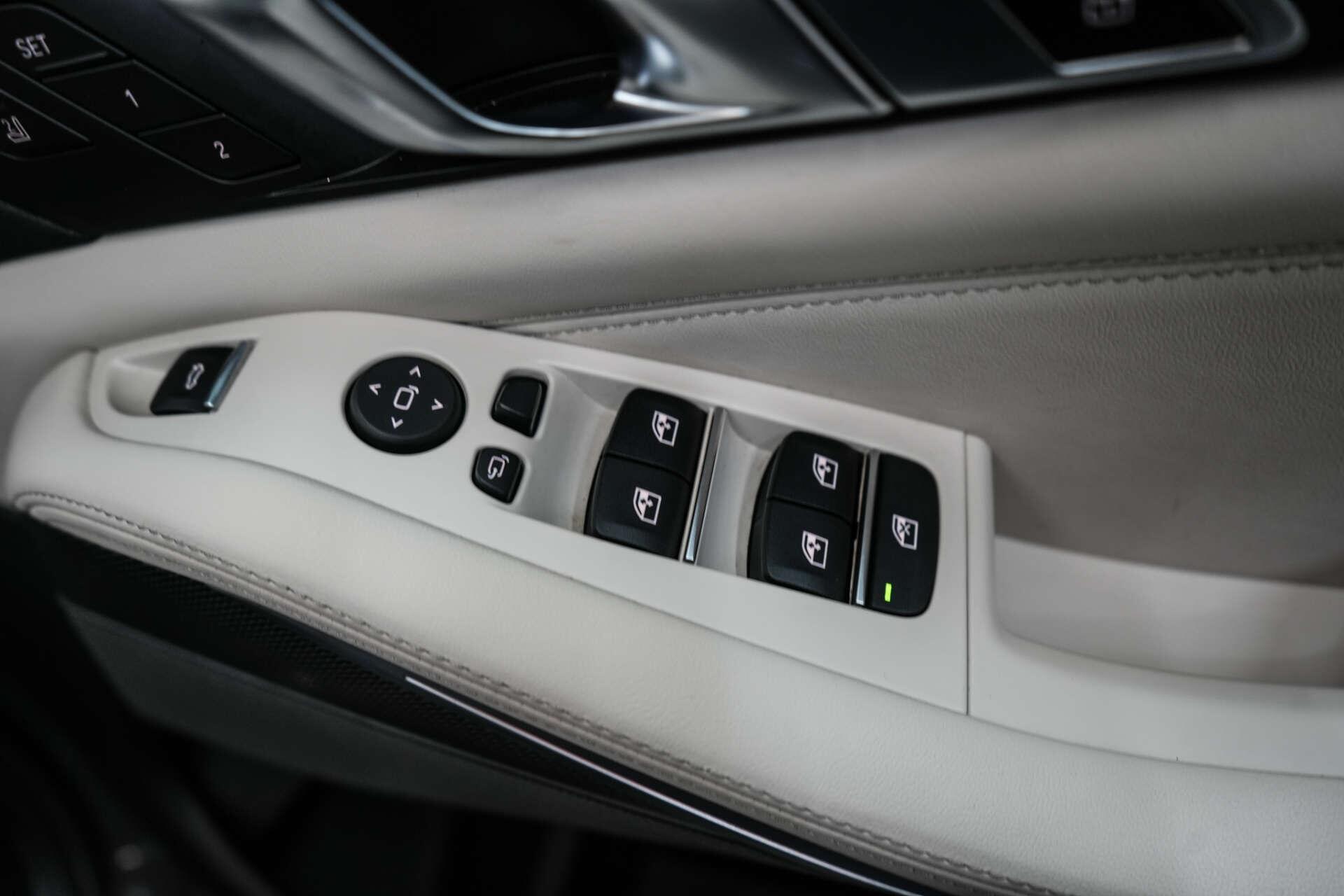 BMW X5 view 23