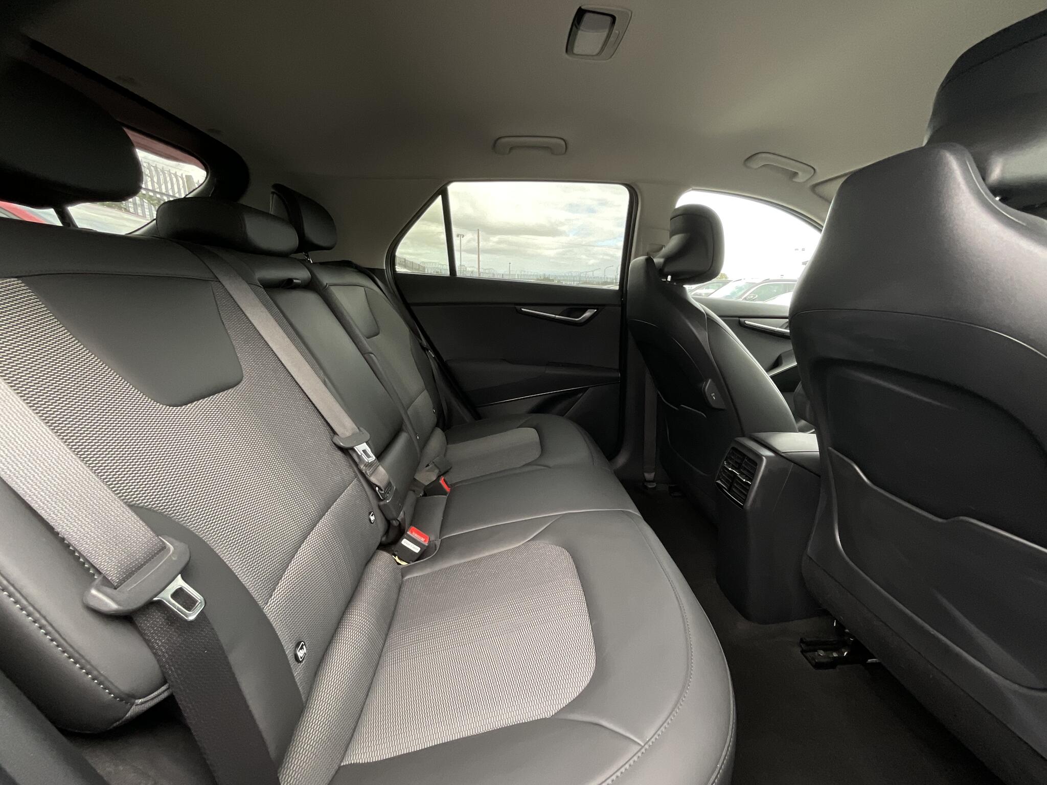 Kia Niro view 12