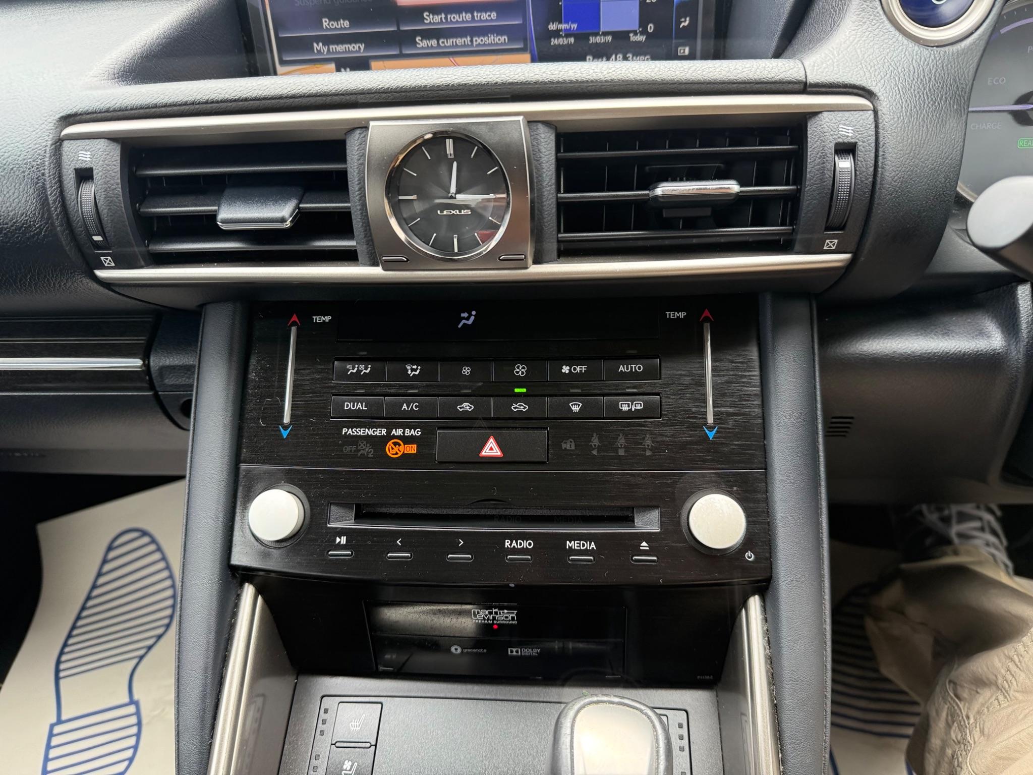 Lexus Is view 25