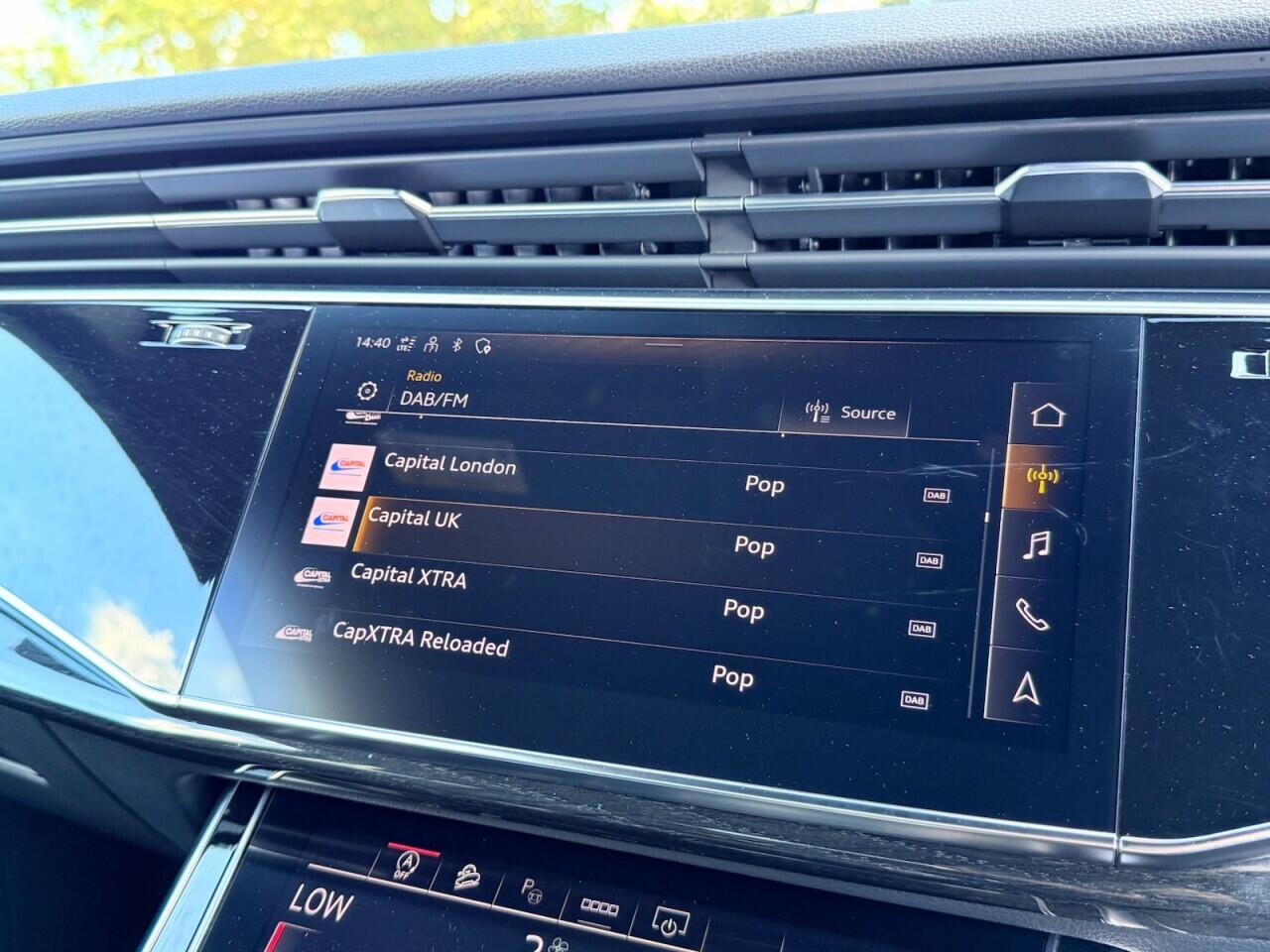Audi Q8 view 22
