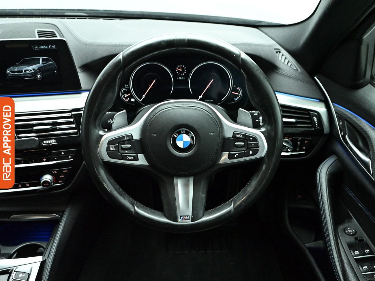 BMW 5 Series view 9
