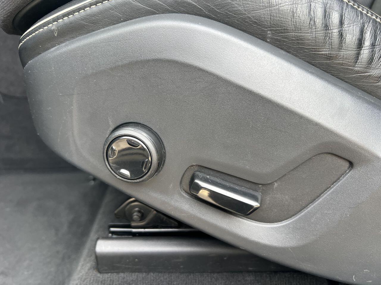 Volvo XC60 view 26