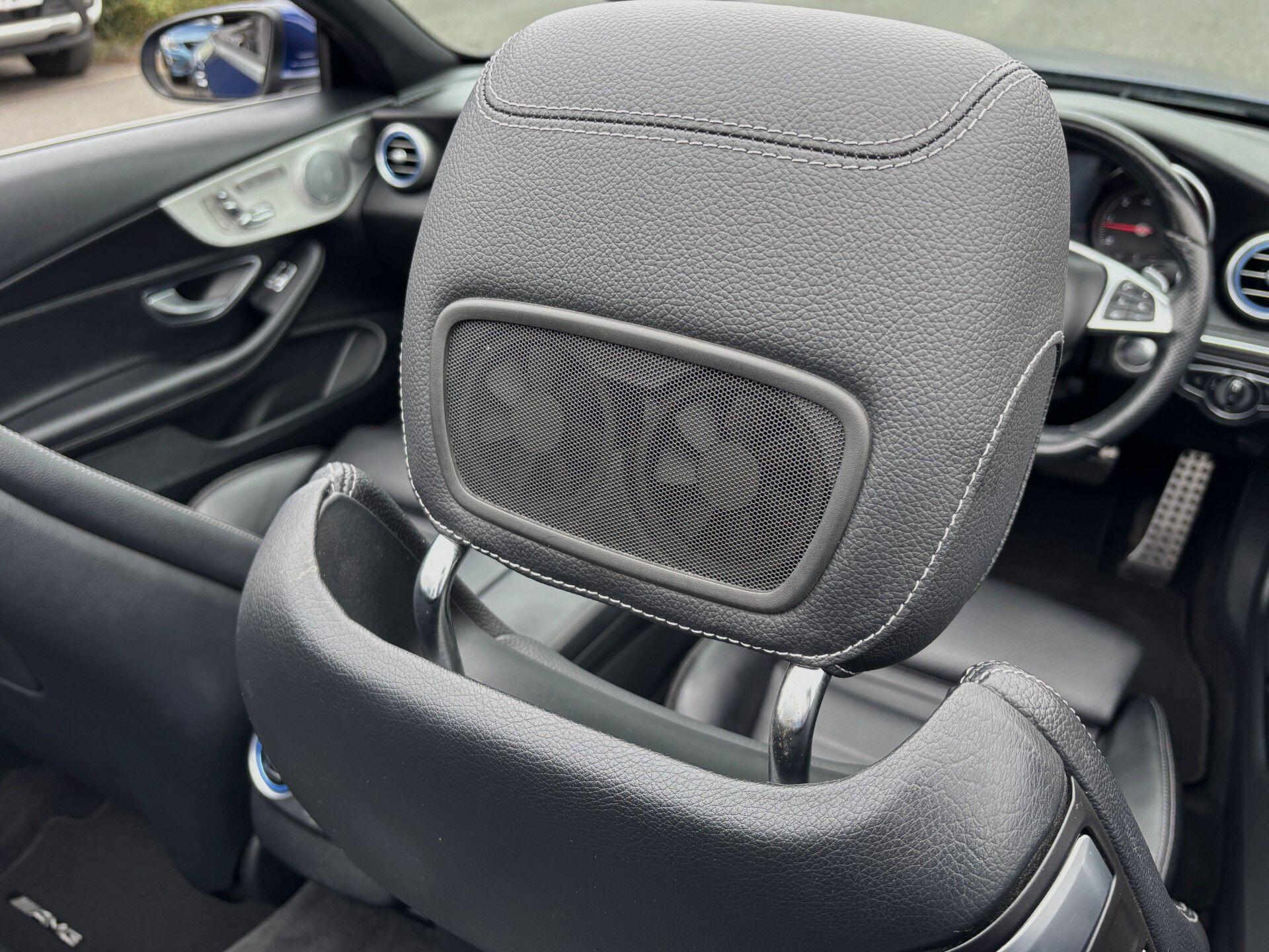 Mercedes-Benz C-Class view 34