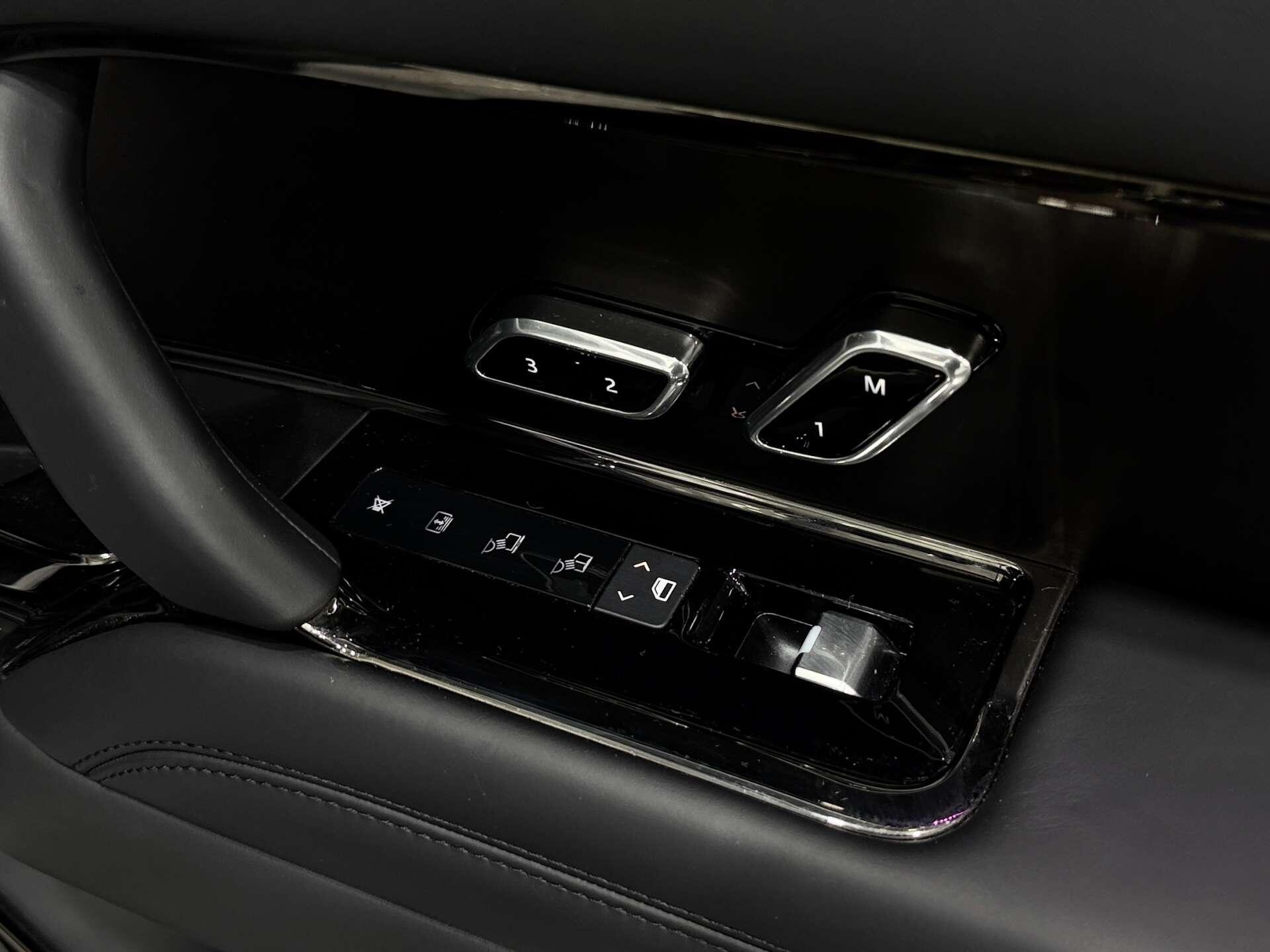 Land Rover Range Rover view 45