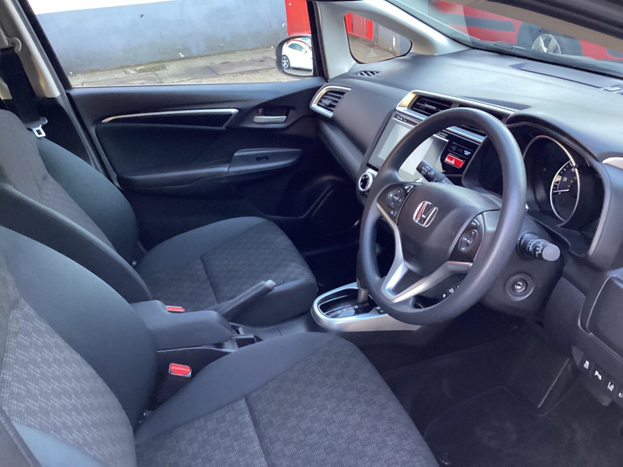Honda Jazz view 3