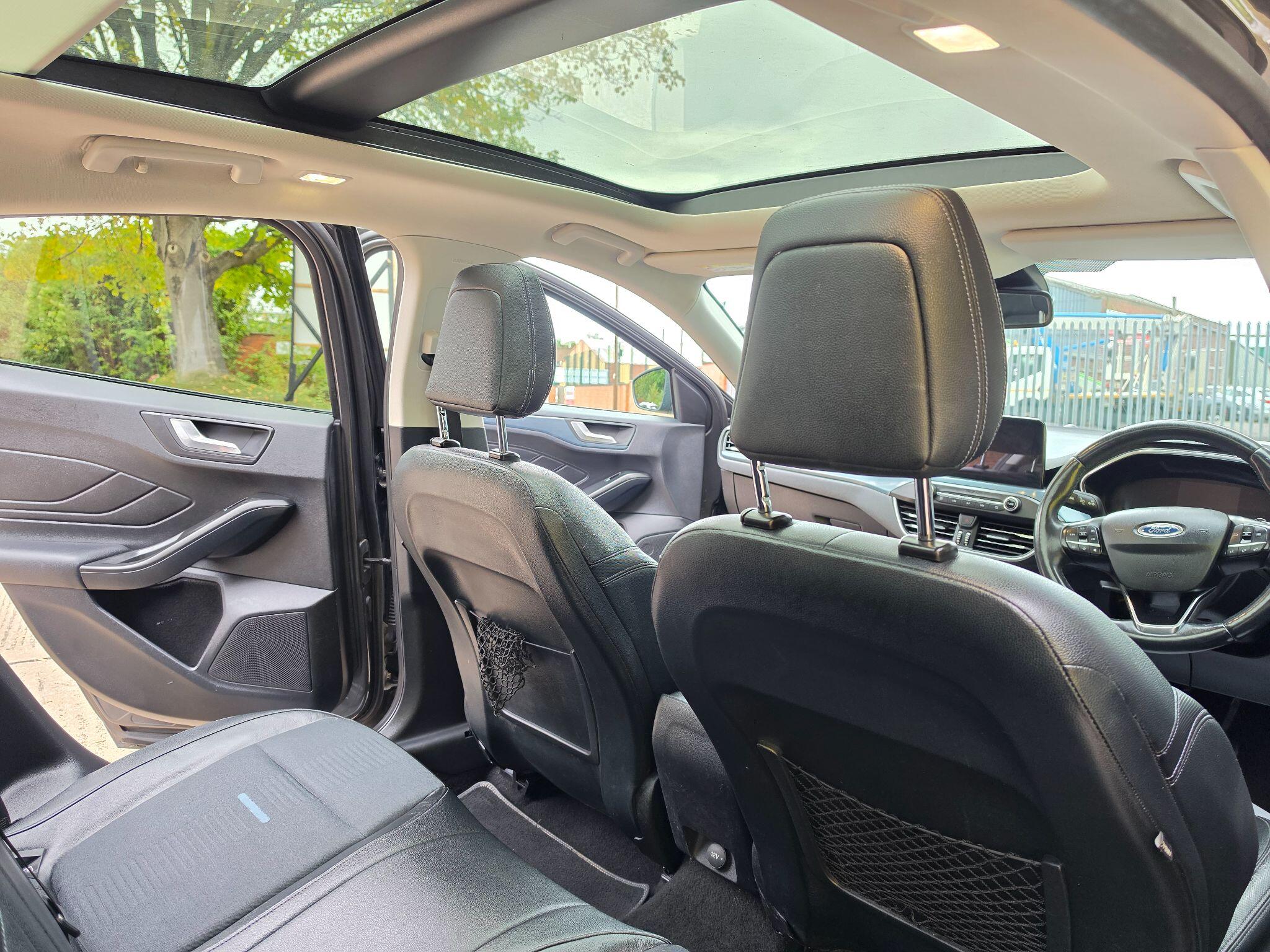 Ford Focus view 19
