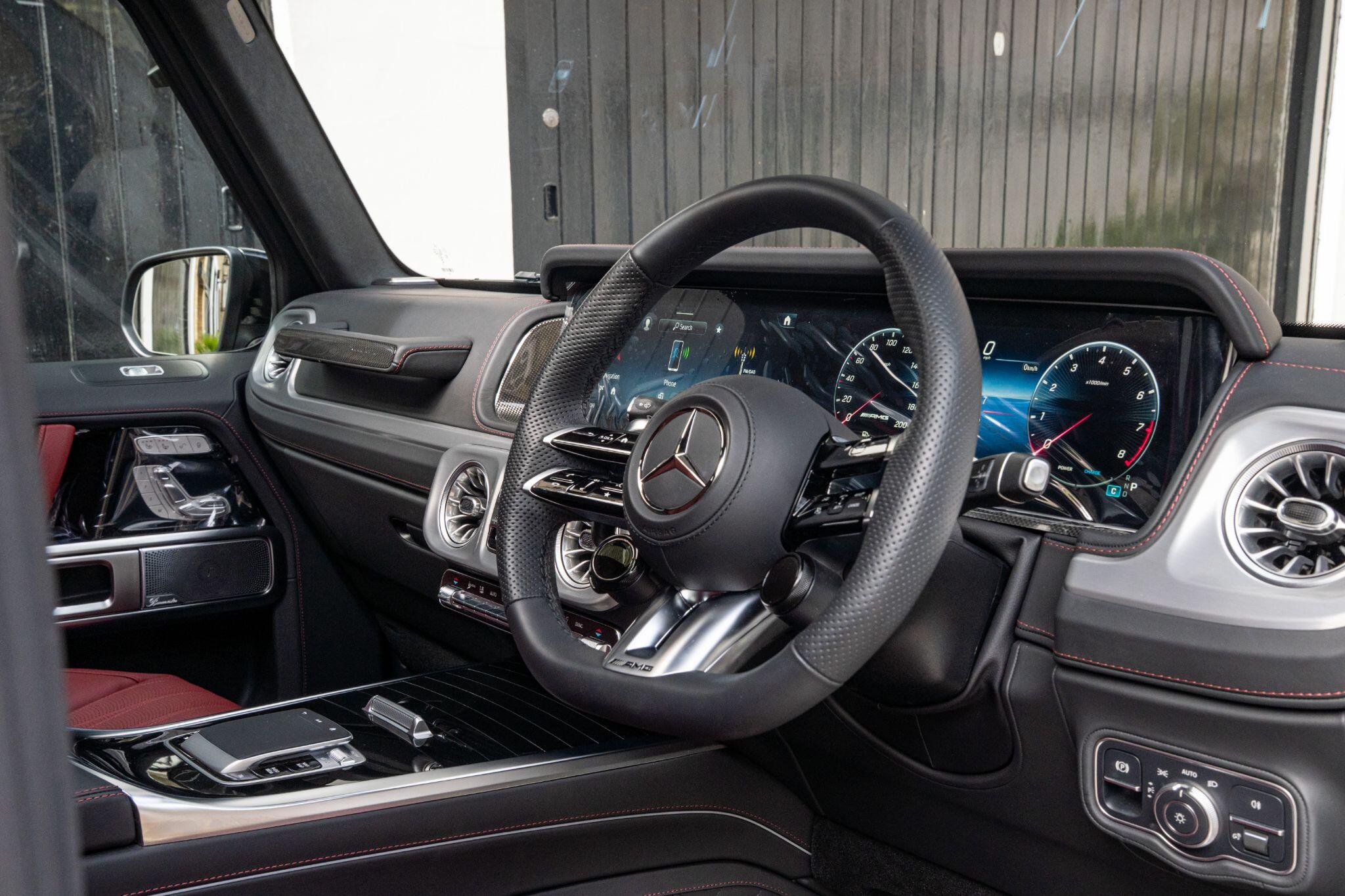 Mercedes-Benz G-Class view 19