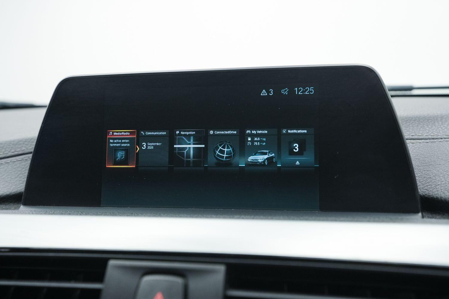 BMW 3 Series view 20