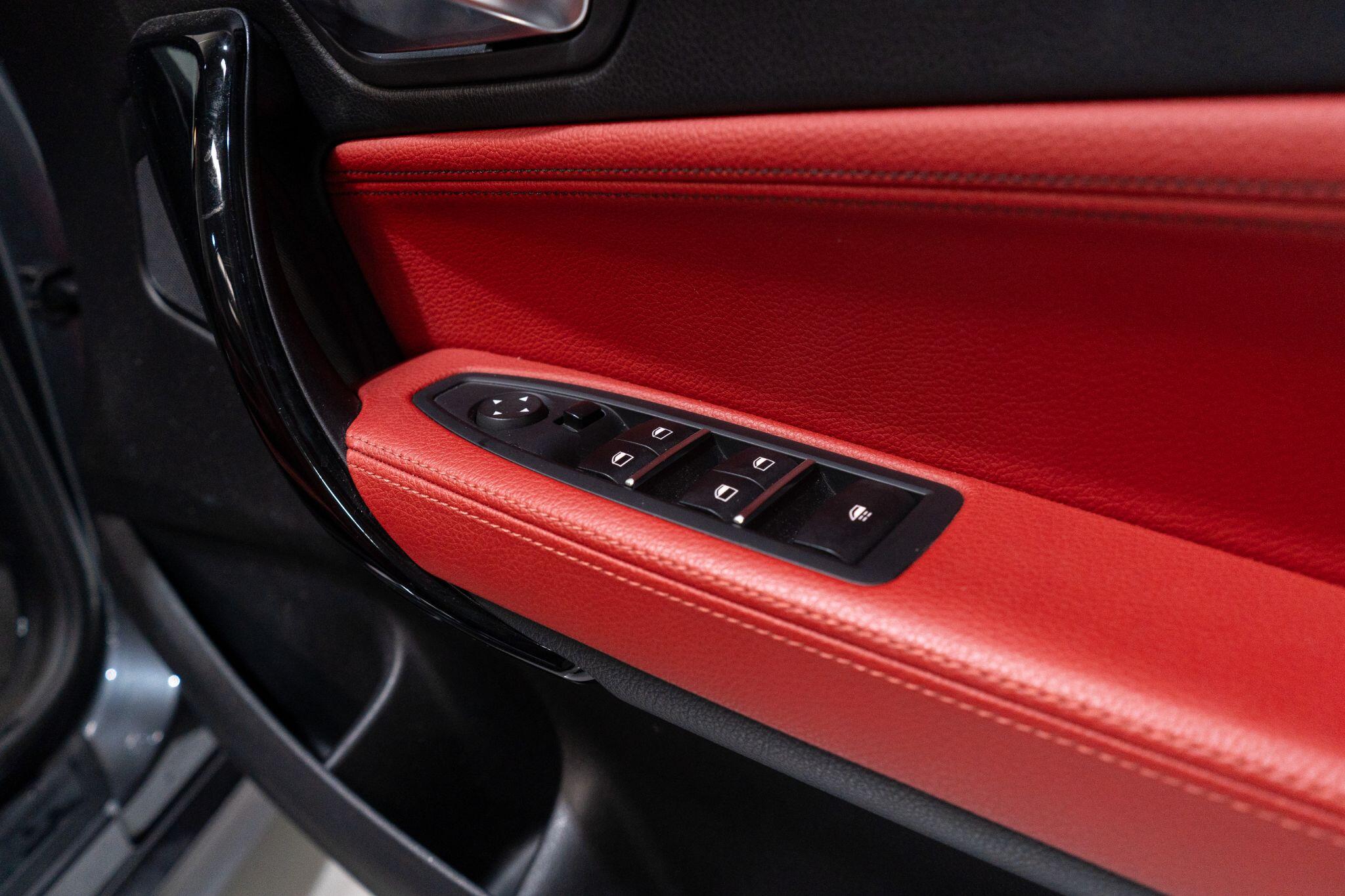 BMW 2 Series view 23