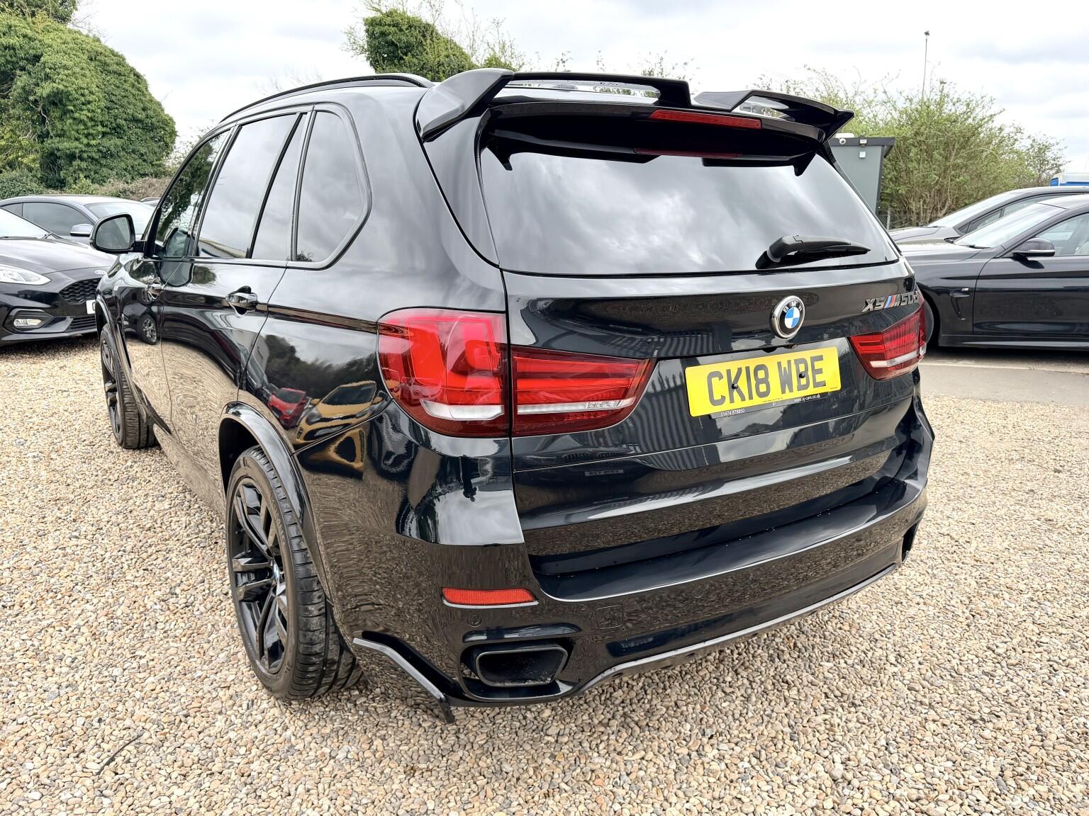BMW X5 view 8