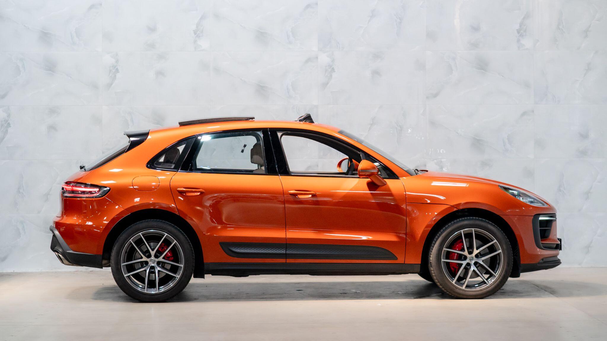 Porsche Macan view 9
